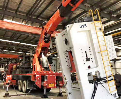 张家口宣化提升工作效率，选择优质折臂吊租赁服务