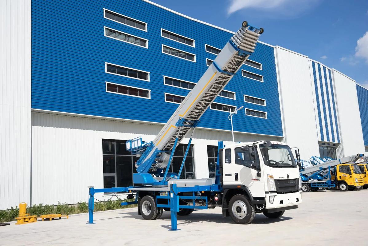 张家口宣化小型云梯车上料车租赁多少钱